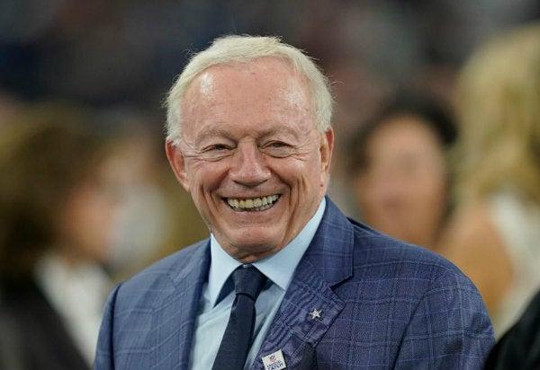 Jerry Jones sorprende y 'limita' las expectativas de los Cowboys: 'Tenemos un largo camino'