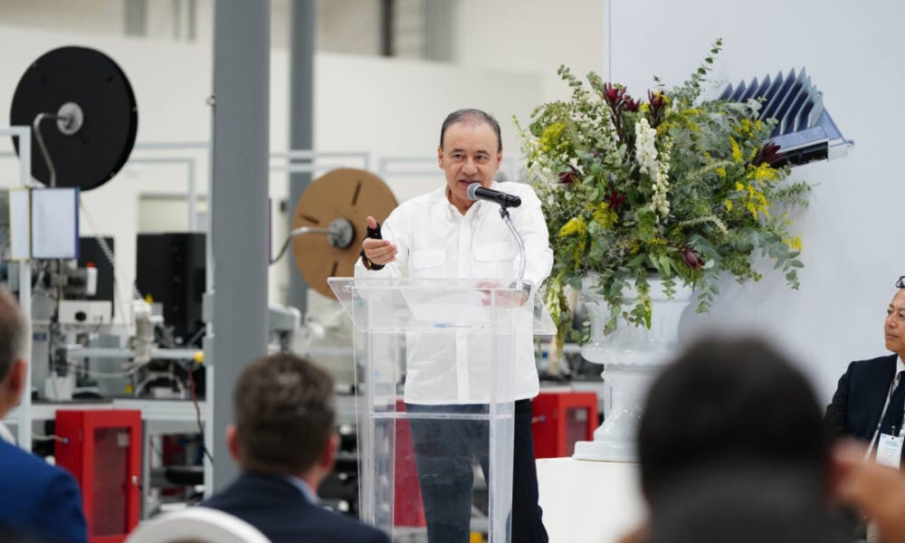 Gobernador Durazo fortalece alianza estratégica con industria aeroespacial en Sonora - Telemax