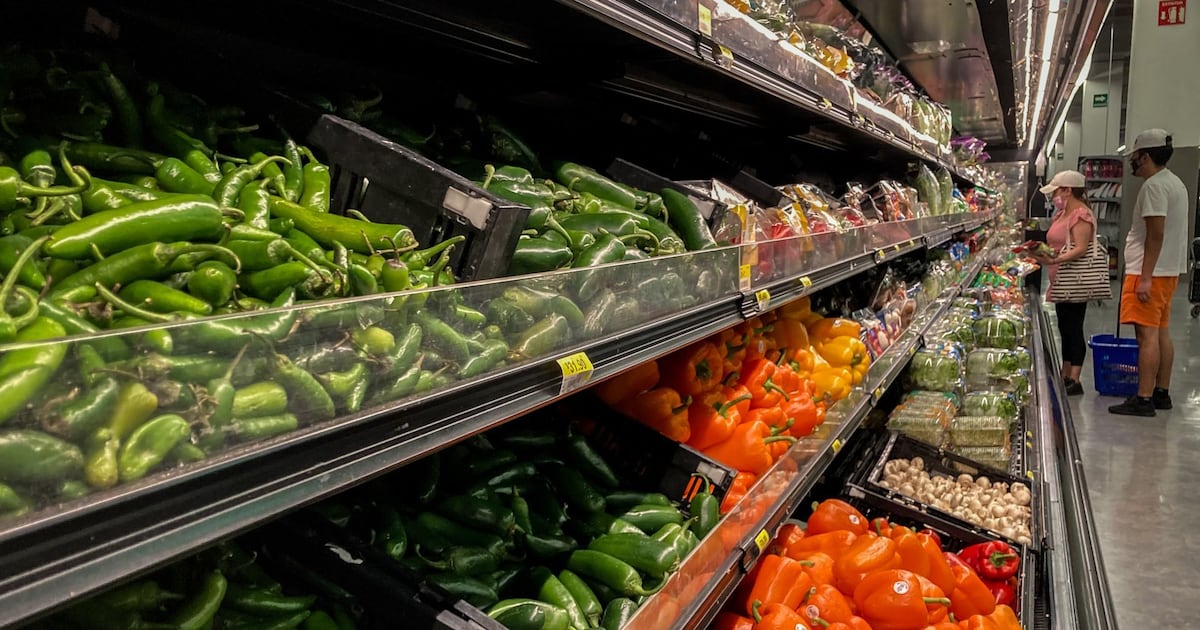 Canasta básica sube a 13.34 pesos y ‘ahorca’ bolsillo de mexicanos: ¿Qué alimentos aumentaron su precio?