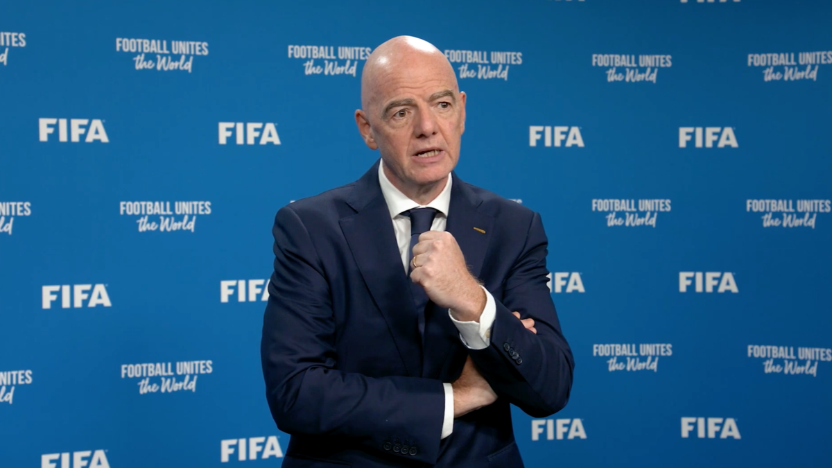 Infantino se disculpa por plan para privatizar el Mundial