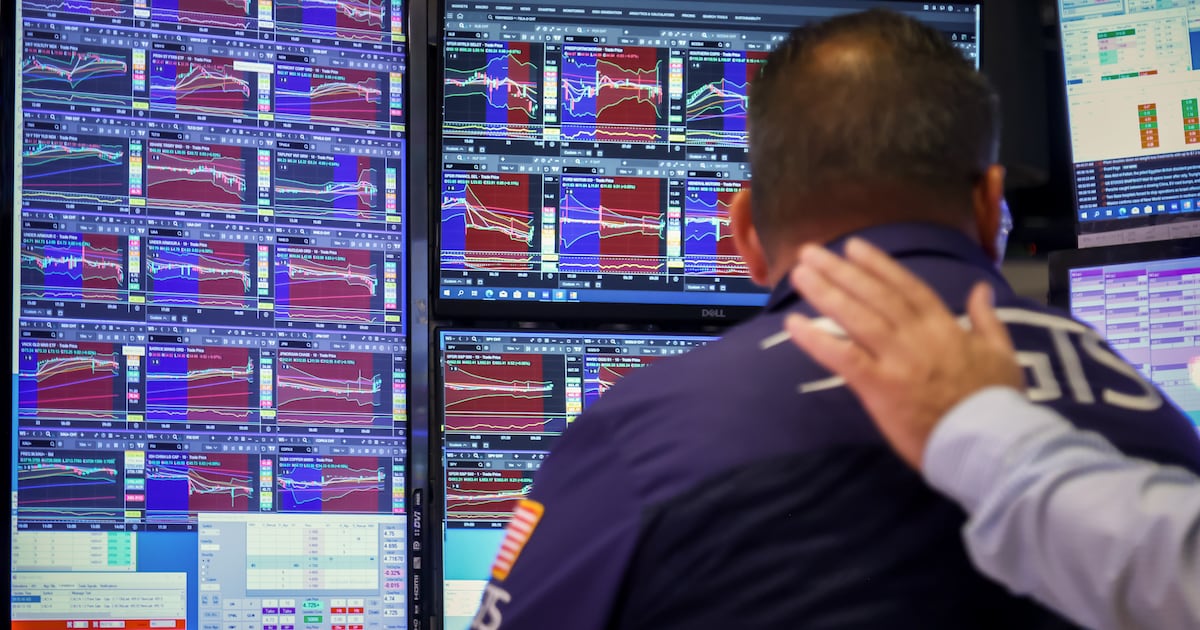 Wall Street cierra ‘en sube y baja’: Así se comportaron los marcadores este lunes