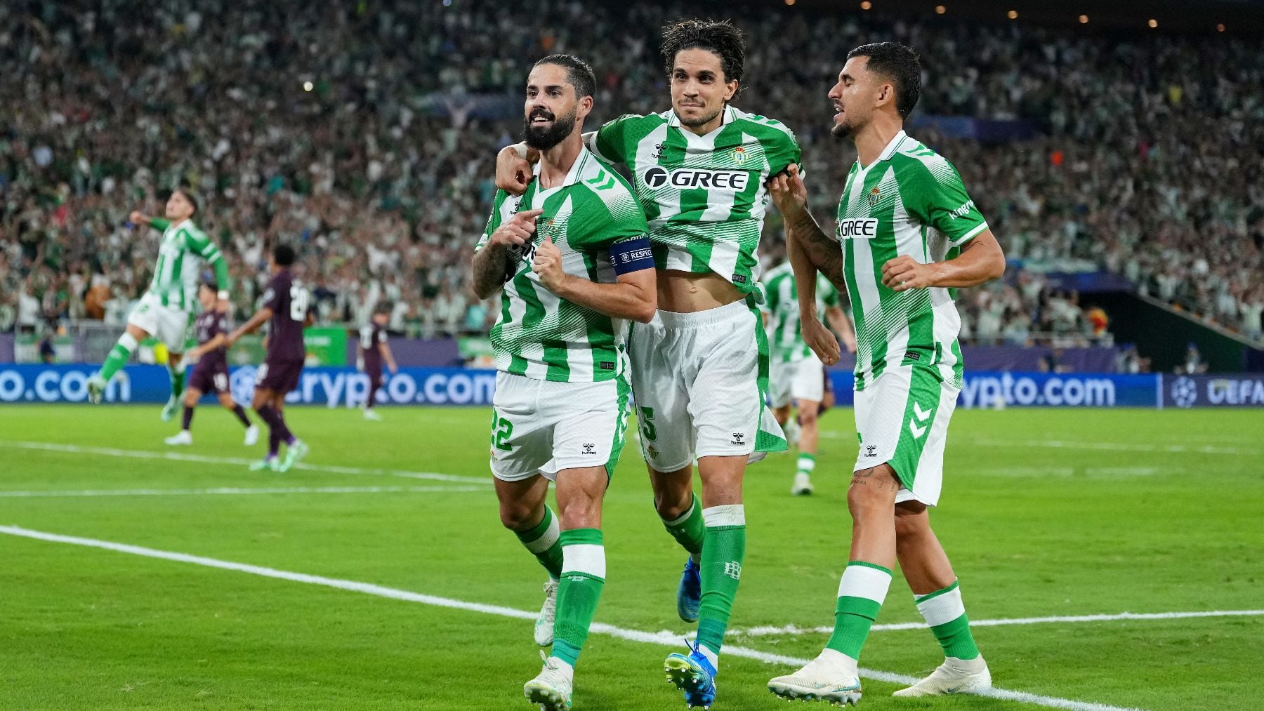 El Betis remonta al Oporto y logra un regreso soñado a la Champions